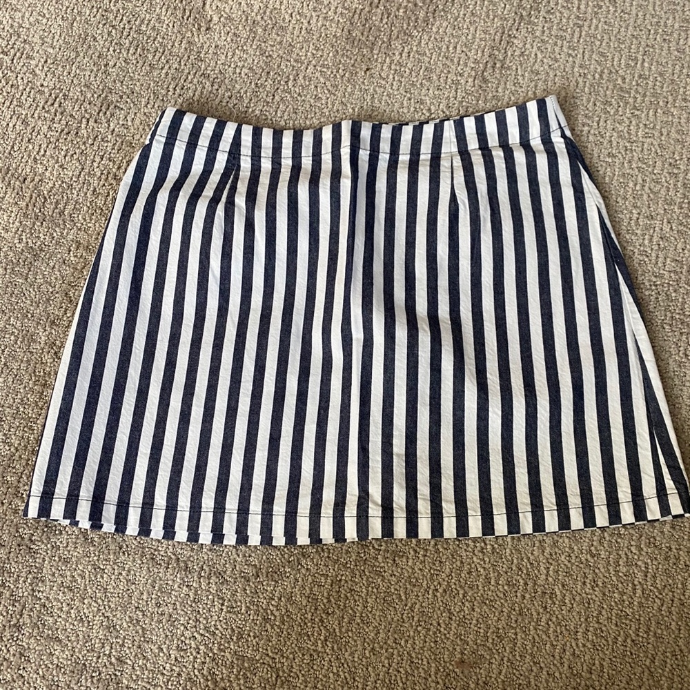 Forever 21 high wasted skirt